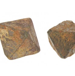 magnétite octaèdre pierre brute