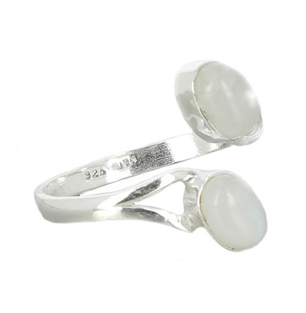 bague cabochon pierre de lune