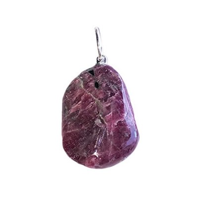 pendentif pierre roulée rubis