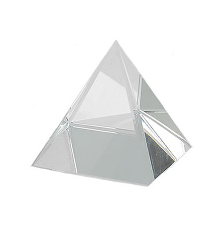 pyramide de cristal